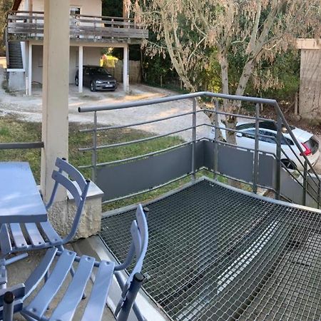 Domene Studio Terrasse Parking Apartment Exterior photo